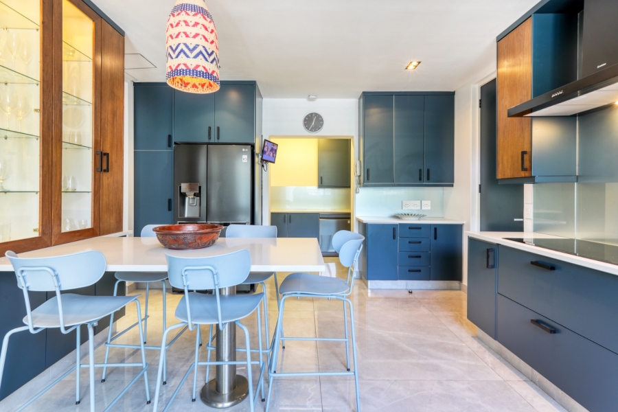 To Let 5 Bedroom Property for Rent in Camps Bay Western Cape